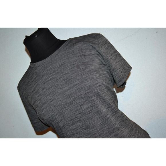 25326 Under Armour Gym Shirt Size XL Womens Gray Polyester Performance - Picture 1 of 7